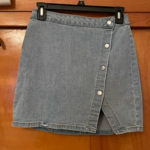 NWOT asymmetrical snap jean skirt